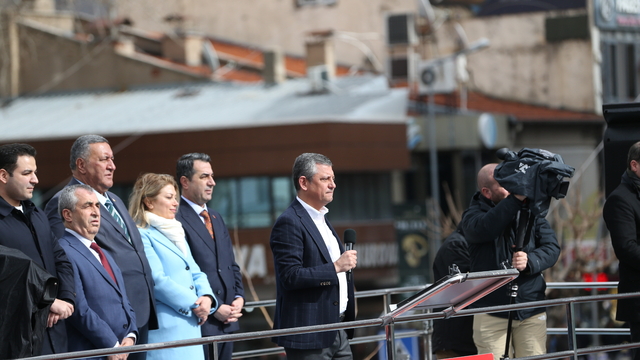 CHP Genel Başkanı Özel, partisinin Niğde mitinginde konuştu: