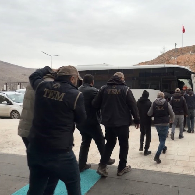 Kırşehir'de DEAŞ operasyonu: 12 tutuklama