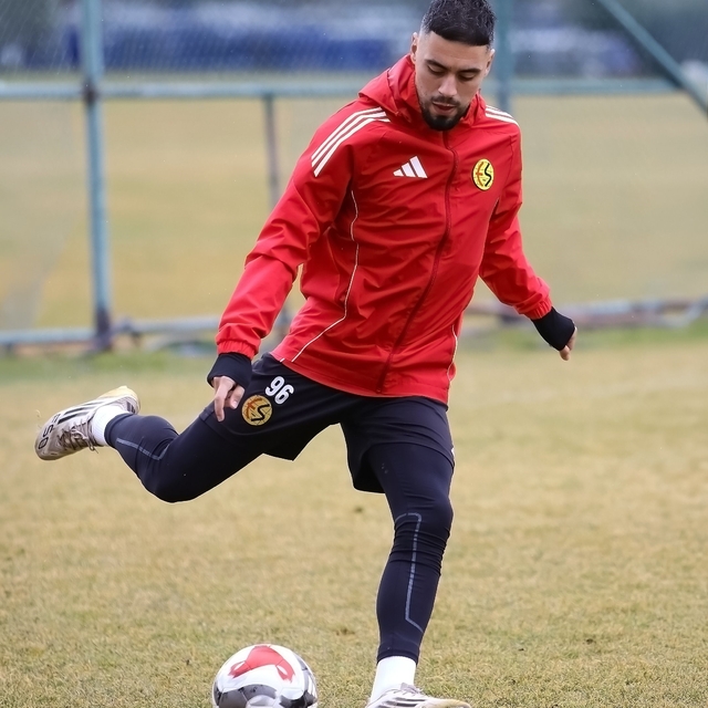 Eskişehirspor, Uşak deplasmanı öncesi hazırlıkları tamamladı