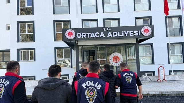 Kasten öldürme suçundan hüküm giyen 2 firari, yakalandı