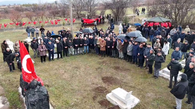 Sivas'ta Ermenilerce şehit edilen 71 asker anıldı