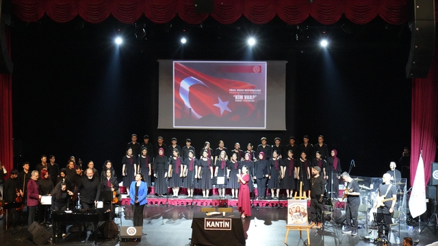 Bakan Tekin: "Geçmişine bağlı, gelecekten ümitli gençler yetiştirmek istiyoruz"