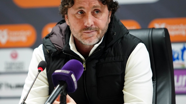 Fatih Tekke: "Galibiyeti camiamıza hediye ediyoruz"
Trabzonspor Teknik Direktörü Fatih Tekke:
"Zubkov, Fenerbahçe maçına yetişebilir mi belli değil"