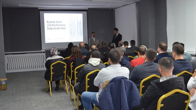 Bulanık'ta 'Akademik Başarıyı Artırma Eylem Planı' toplantısı