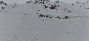 Yüksekova'da çığ nedeniyle kapanan mezra yolu, 2 ay sonra açıldı