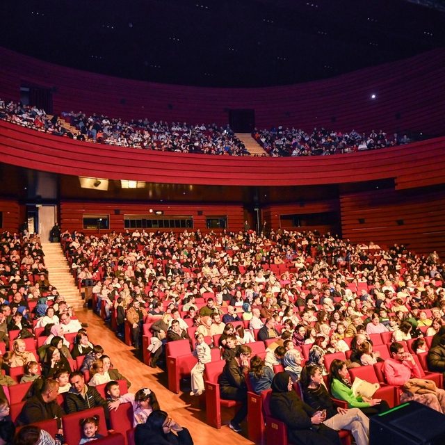 Selçuklu Belediyesi Sanat Akademisi Çocuk Tiyatro Topluluğundan eğlence dol...