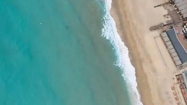 Alanya'da 2,5 ay önce sahilde bulunan ceset ihbarı yamaç paraşütü pilotu kamerasında
Denizdeki ceset ihbarı eğitim uçuşu yapan paramotor pilotundan gelmiş
Eğitim uçuşu sırasında denizde hareketsiz olan cismi fark edip güvenlik güçlerine bildirdi