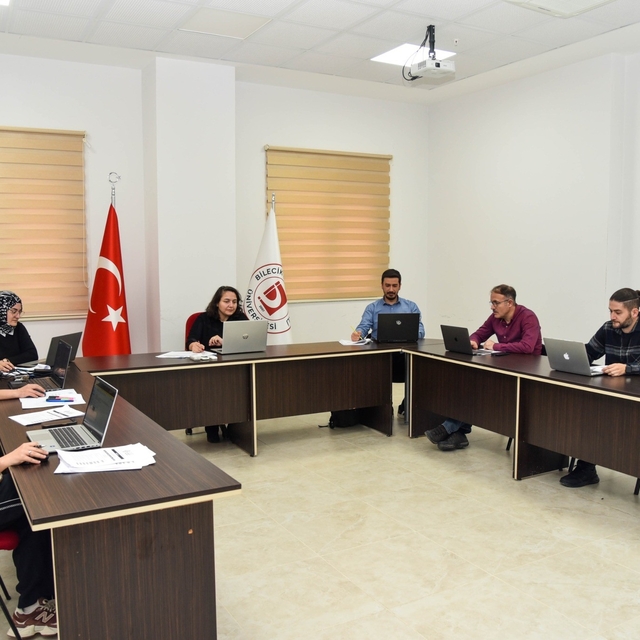 BŞEÜ ev sahipliğinde Uluslararası Sağlık Kongresi düzenlendi