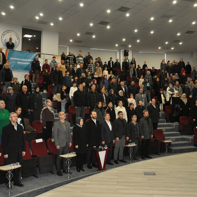 Kütahya'da "Aydınlık Yarınlara" kitap okuma yarışmasında ödül töreni düzenl...