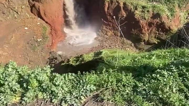 İzmir'de 2019'daki görüntü geri döndü: Menderes'te obruk sahası yeniden doldu