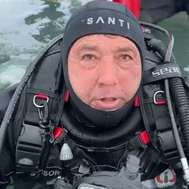 Çıldır Gölü'nde 6 Şubat depremi anısına dalış yaptılar