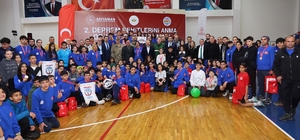 Madalyalar deprem şehitlerinin anısına verildi