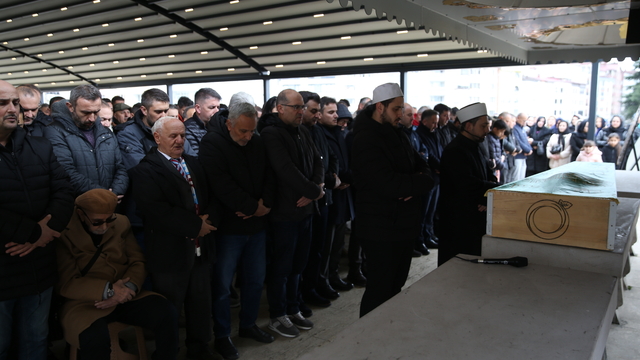 Ordu'da halı saha maçında kalp krizi geçiren öğretmen hayatını kaybetti