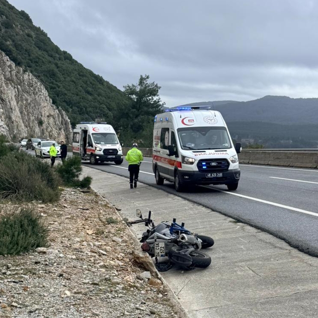 Menteşe Devrant mevkiinde kaza: 2 yaralı