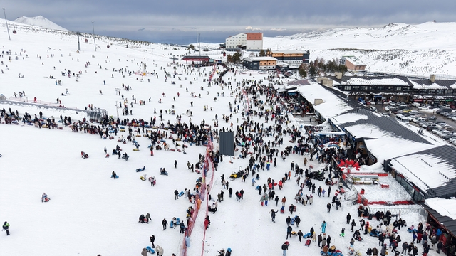 Erciyes'te hafta sonu yoğunluğu