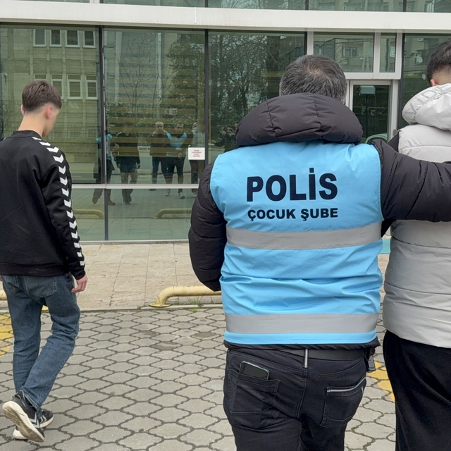 Trabzonspor otobüsünü taşlayan 5 kişiye adli kontrol