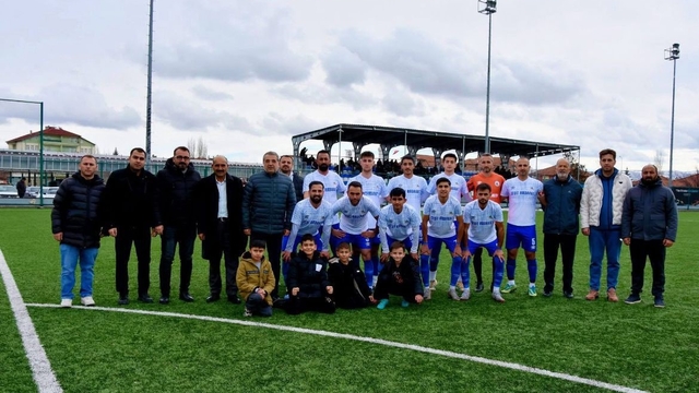 Tomarza Belediyespor şampiyonu 3-1 mağlup yolladı