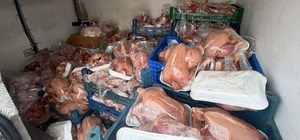 Van'da sağlık ve sevk belgeleri bulunmayan 200 tavuk ele geçirildi