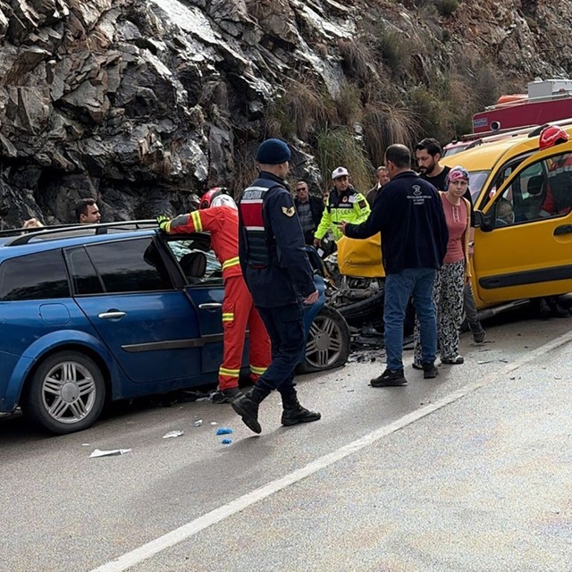 Fethiye'deki kazada 3 yaşındaki çocuk ve babaannesi hayatını kaybetti