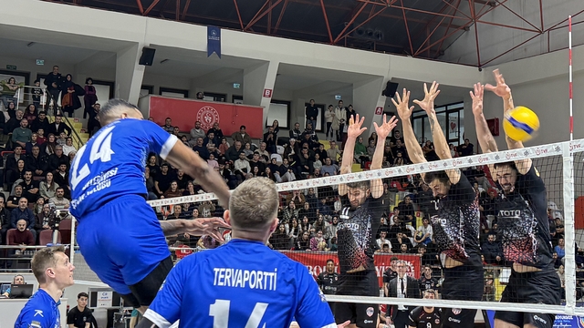 Voleybol: SMS Grup Efeler Ligi