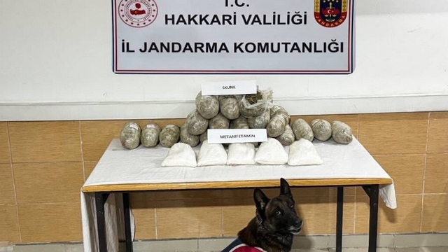 Hakkari'de 22 kilo uyuşturucu ele geçirildi
