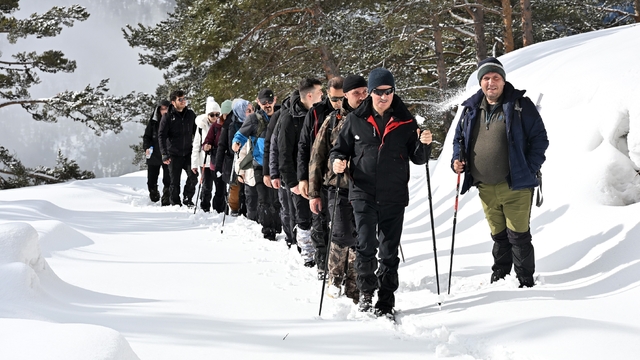 Bir günde dört mevsimi birden yaşadılar
Gümüşhane'nin zirvelerinde tabloyu andıran manzarada yürüyüş etkinliği düzenlendi