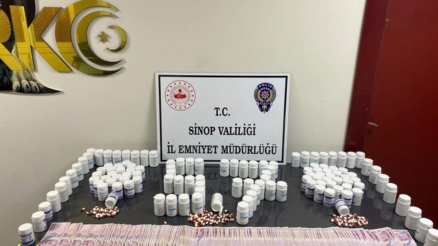 Sinop'ta 6 bin 245 uyuşturucu hap ele geçirildi: 2 tutuklama