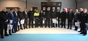 Başarı gösteren emniyet personeline teşekkür belgesi