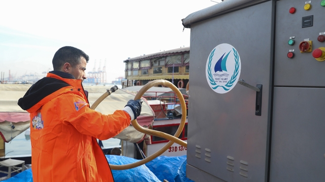 Mersin'de deniz kirliliğine geçit yok: 25 bin metreküp tekne atığı bertaraf edildi