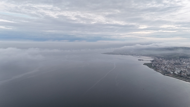 Çanakkale Boğazı sis nedeniyle transit gemi geçişlerine kapatıldı
