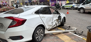 Mardin'de otomobiller çarpıştı: 2 yaralı