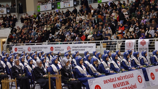 Denizli'de 168 öğrenci hafızlık icazeti aldı