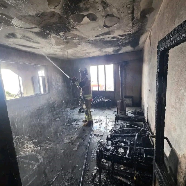 Hatay'da dumandan etkilenen 3 vatandaşı itfaiye kurtardı