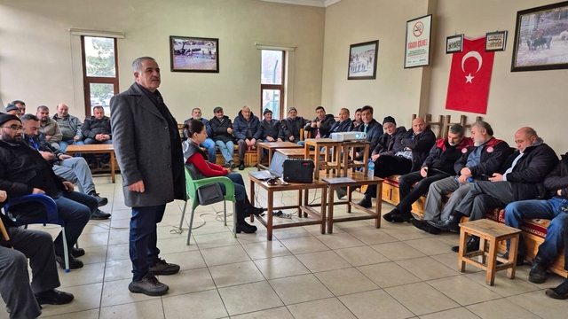 Talas'ta çiftçiye eğitimler sürüyor