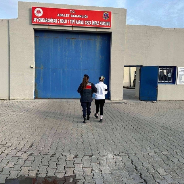 Jandarma tarafından yakalanan 20 kişi tutuklandı