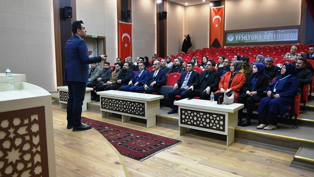 Yeşilyurt Belediyesi'nden eğitimcilere yönelik hizmet içi eğitim semineri