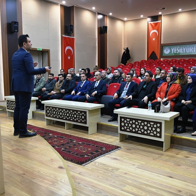 Yeşilyurt Belediyesi'nden eğitimcilere yönelik hizmet içi eğitim semineri