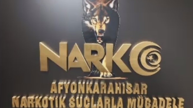 Araçta zulalanmış uyuşturucuya 2 tutuklama