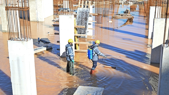 Büyükşehir'den haşere ve vektörlere karşı kış mücadelesi
Bin 600 personel ve 202 araçlık ekip ilaçlama için iş başında