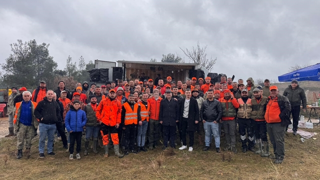 Buldan'da düzenlenen resmi avda 56 yaban domuzu avlandı