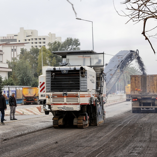 100. Yıl Bulvarı'nda asfalt çalışmasının ikinci etabı da tamamlandı