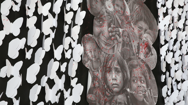 Erzurum'da öğretmenler açtıkları sergiyle savaşta ölen çocuklara dikkati çekti