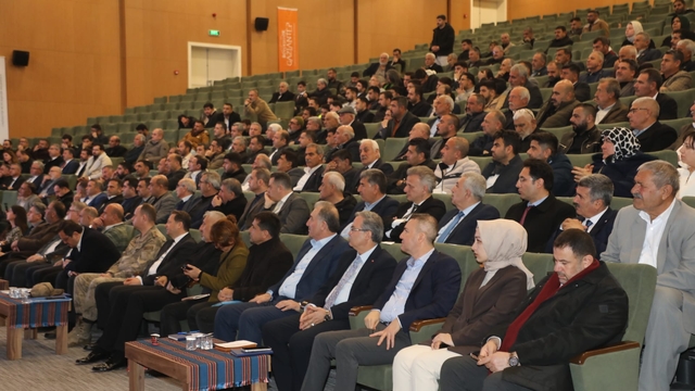 Nizip'te muhtarlar toplantısı gerçekleştirildi