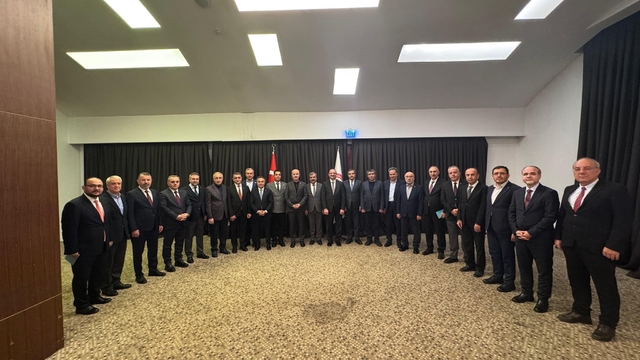 Rektör Karamustafa Anadolu Üniversiteler Birliği İstişare Toplantısı'na katıldı