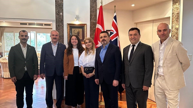 Çanakkale heyetinden Türkiye-Avustralya ilişkilerinin güçlendirilmesi için Sidney'e ziyaret
