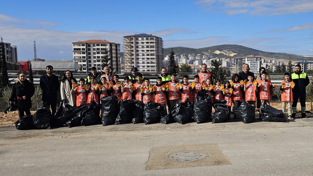 Gaziantep'te çevre bilinci oluşturulması amacıyla öğrenciler doğayla buluştu