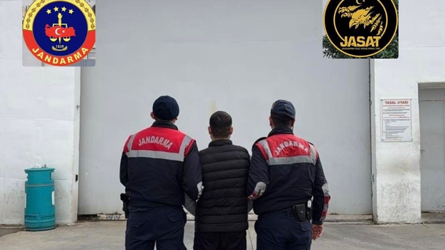 Antalya'da 22 yıl hapis cezası bulunan firari yakalandı