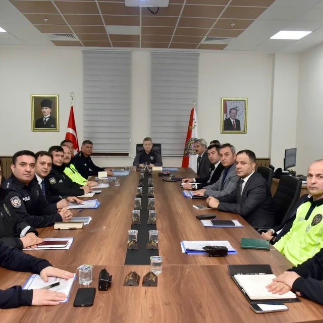 Adıyaman'da aylık emniyet değerlendirme toplantısı yapıldı