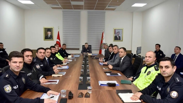 Adıyaman'da aylık emniyet değerlendirme toplantısı yapıldı