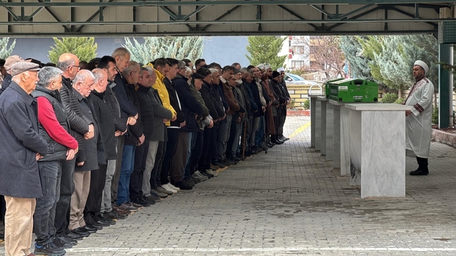Silahlı kavgada öldürülen 2 kişi toprağa verildi